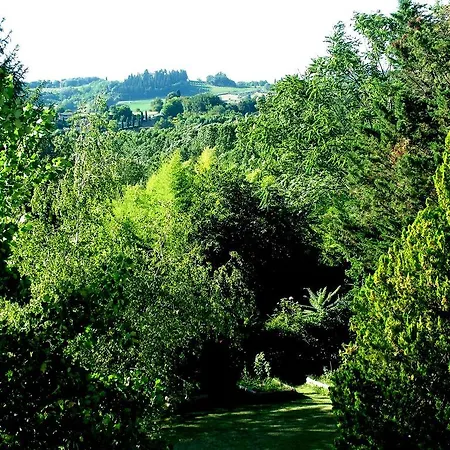 La Francigena Apartahotel