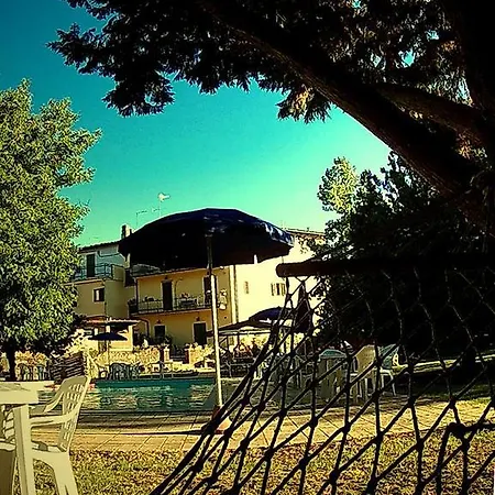 La Francigena Apartahotel 2*