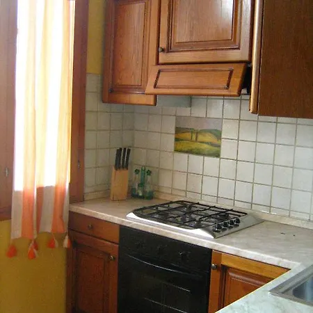 Apart-hotel La Francigena 3*